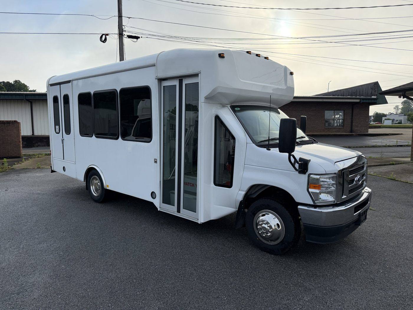 2026 HLE MAVRYK on a 2025 Ford E450 — photo 2